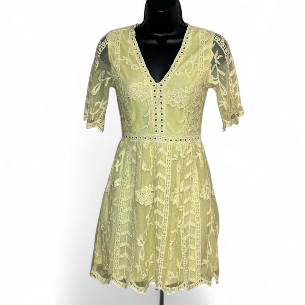 Vintage inspired  ALTAR'D STATE delicate pale yellow floral‎ lace fairy dress